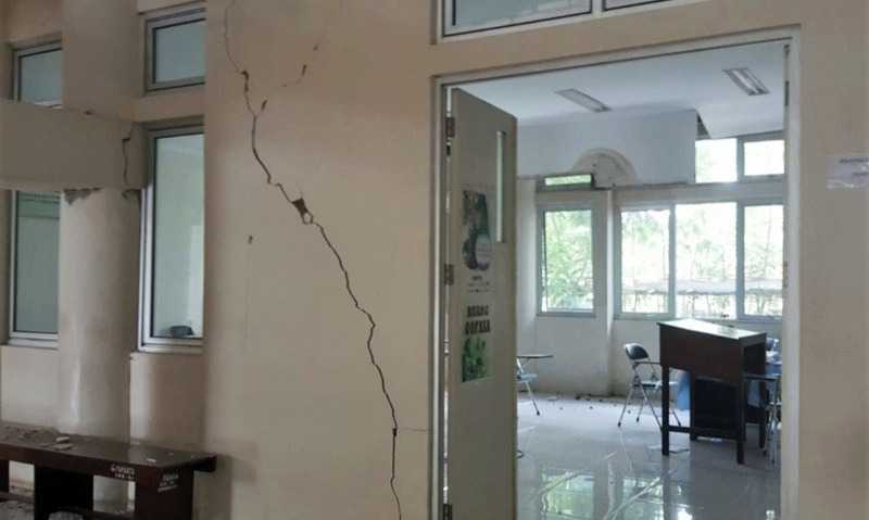 Gempa Banten Rusakkan 738 Bangunan